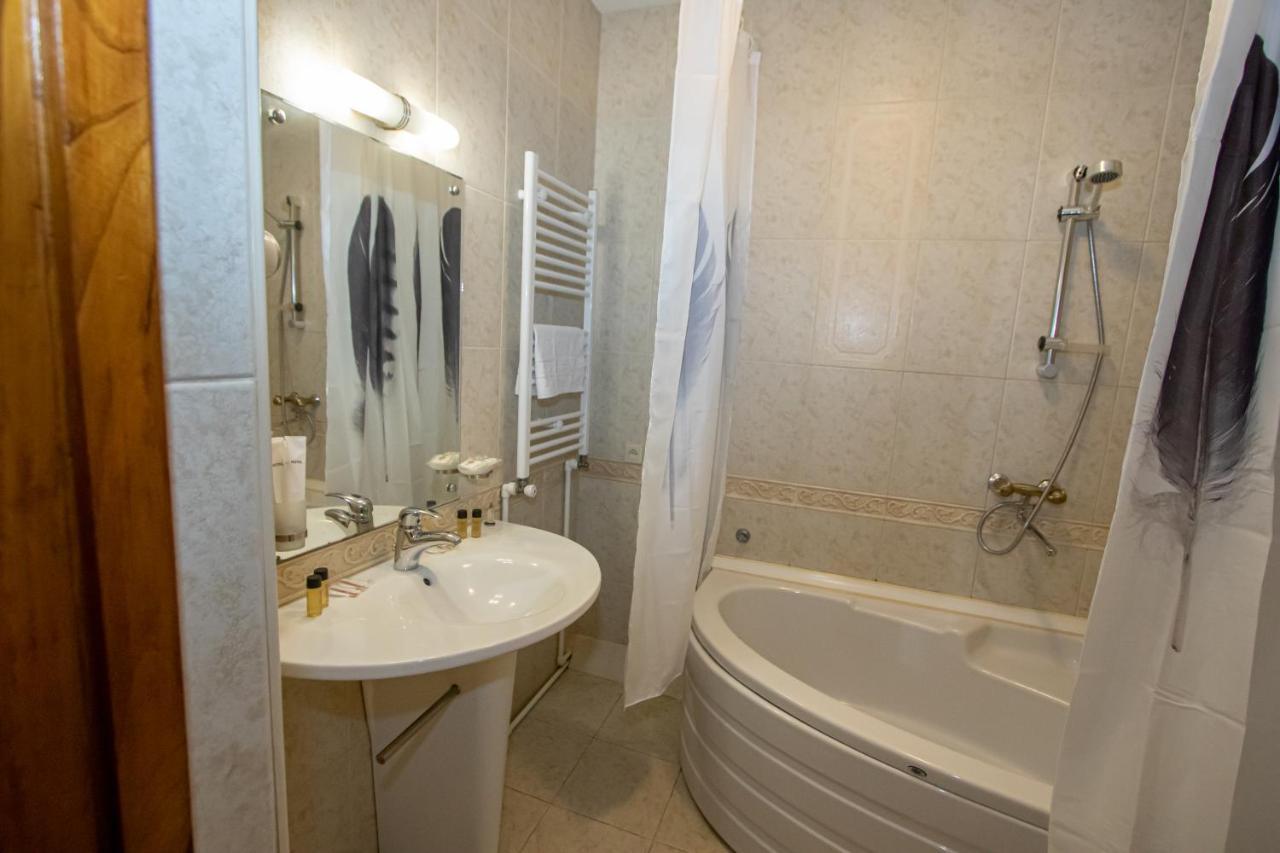 Hotel Old Tbilisi 5 Rooms Bagian luar foto