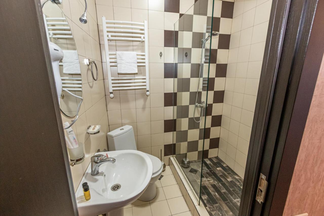 Hotel Old Tbilisi 5 Rooms Bagian luar foto