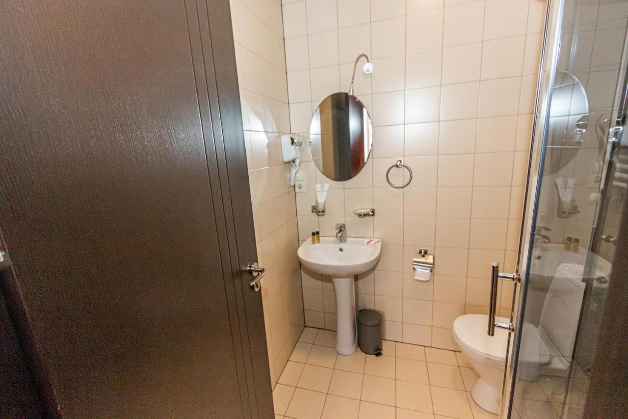 Hotel Old Tbilisi 5 Rooms Bagian luar foto