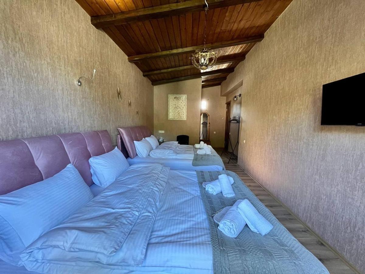Hotel Old Tbilisi 5 Rooms Bagian luar foto