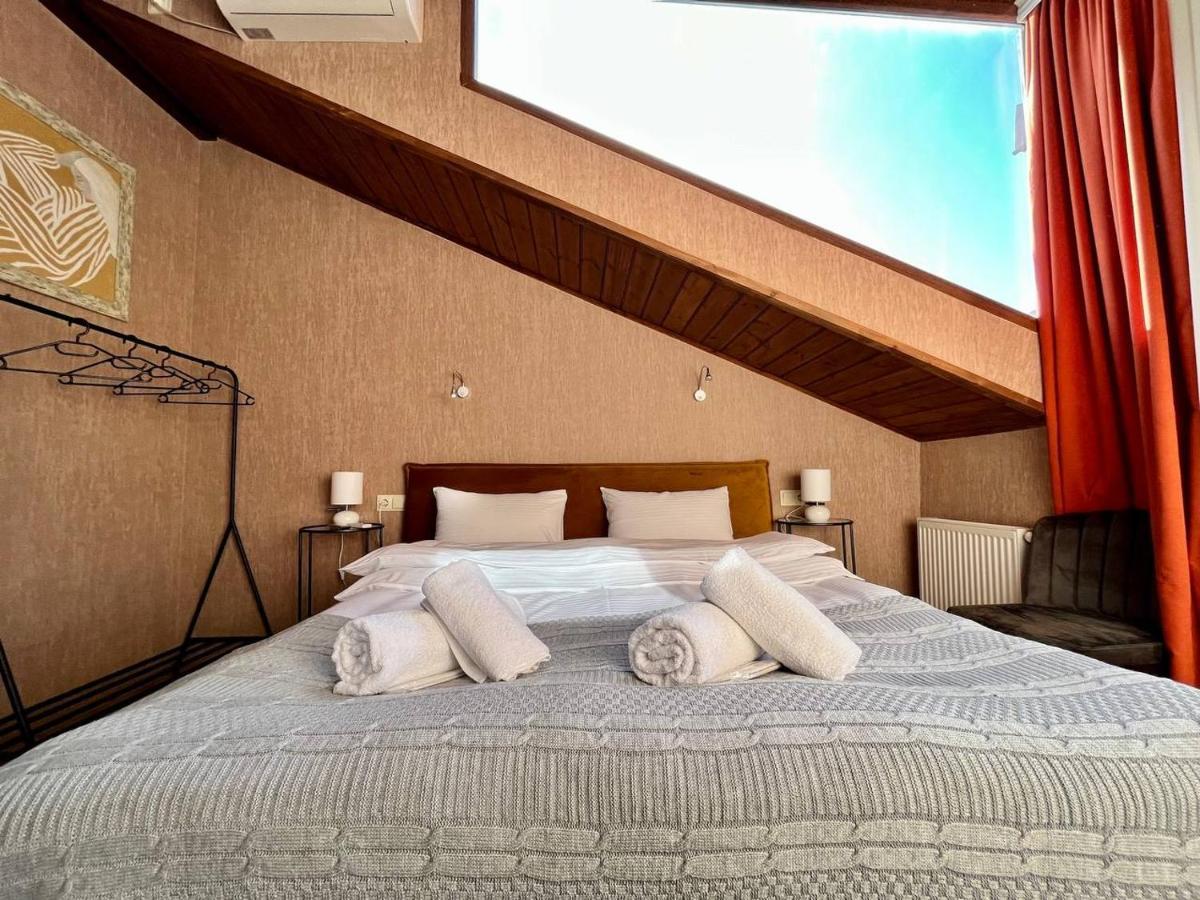 Hotel Old Tbilisi 5 Rooms Bagian luar foto