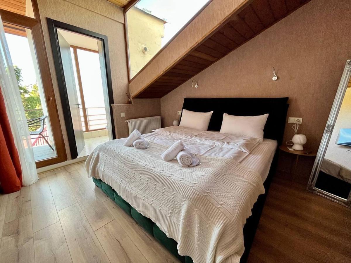 Hotel Old Tbilisi 5 Rooms Bagian luar foto